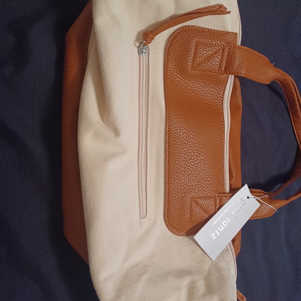 Graf Lantz neutral tote with shoulder strap, NWT